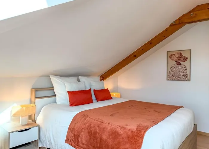 L'embellie - A 150m De La - Petanque - Poele A Bois - Paisible *